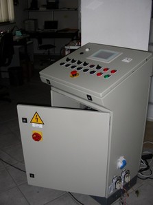 Quadro elettrico con pannello operatore realizzato da E.S.A.