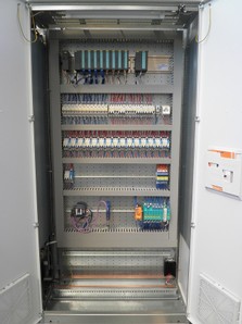 Quadro di automazione cablato nella nostra officina