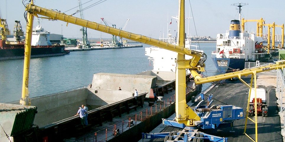 Impianto portuale con automazione E.S.A.
